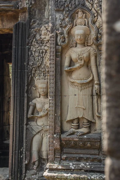 Antika Khmer carving Krishna — Stockfoto