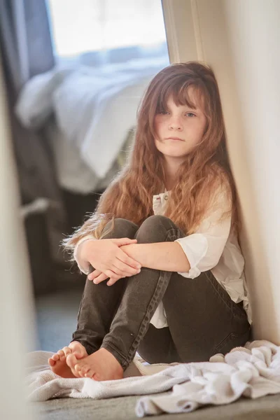 Retrato de jovem menina pré-adolescente — Fotografia de Stock