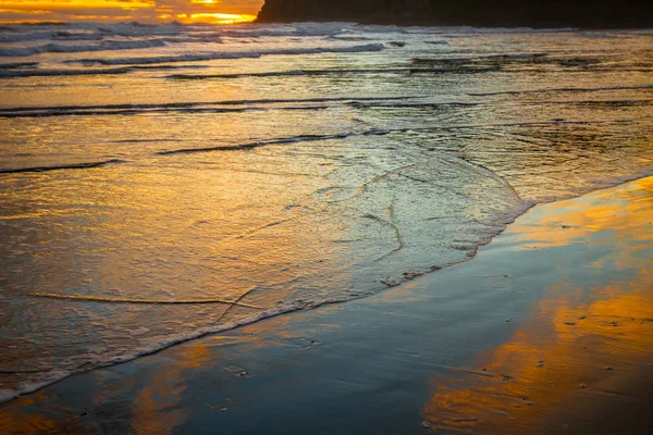 Puesta de sol en el mar, auckland —  Fotos de Stock