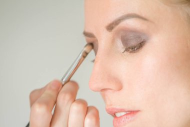 Makyaj, genç kadın modeli