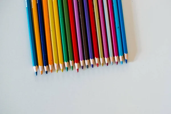 白い鉛筆の色です — ストック写真
