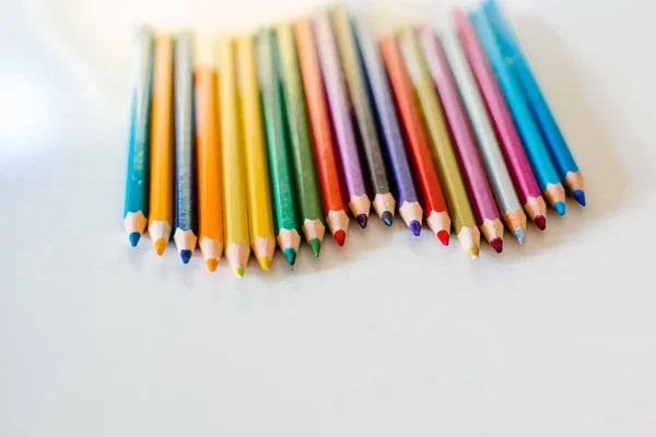 Lápices Colores Sobre Blanco — Foto de Stock