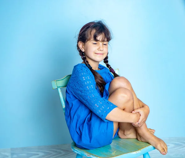 Retrato Interior Menina Criança Tiro Estúdio Isoalted — Fotografia de Stock