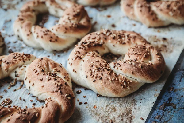 Lots Turkish Simits Freshly Baked Home — Stock Photo, Image