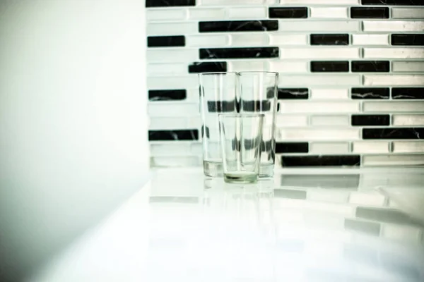 Abstract Shot Glasses Black White Wall Geometric Background — Stock Photo, Image