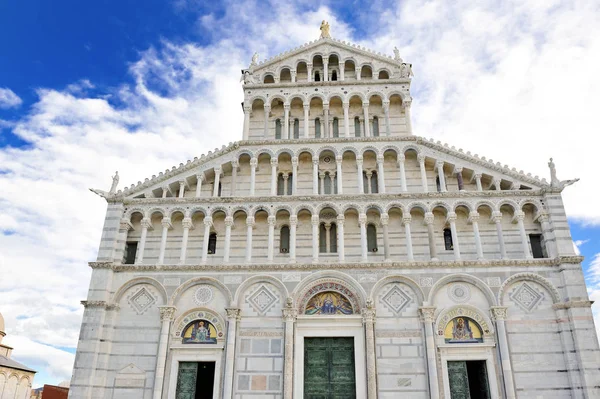 Katedral Pisa doğal görünümü, Toskana, İtalya — Stok fotoğraf