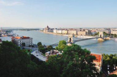 Budapeşte, Macaristan, Avrupa - Chain bridge, nehir Tuna ve şehir panoramik manzarası