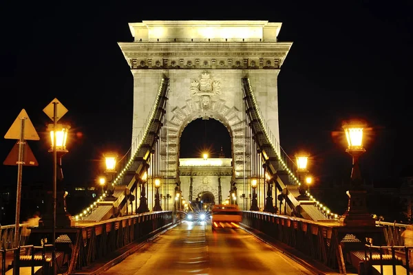 Chain Bridge night view, Budapest, Hungary — Stock Photo, Image