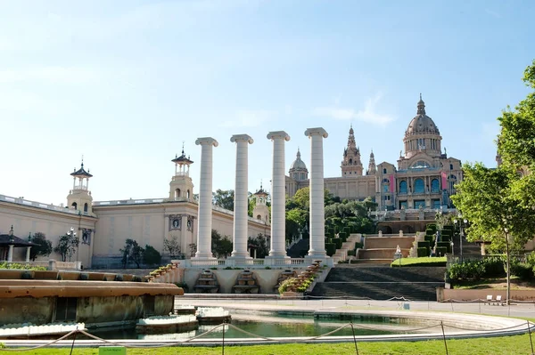 Barcelona, Hiszpania - Narodowego Muzeum Sztuki w Plaza de Espana — Zdjęcie stockowe