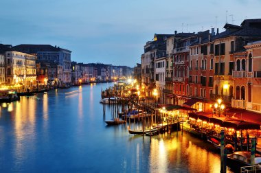 Venedik grand canal gece görünümü, İtalya