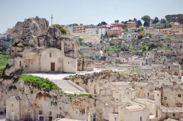 Typical houses of stone (Sassi di Matera) of Matera, UNESCO European Capital of Culture 2019, Italy — Stock Photo, Image