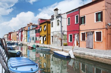 Burano Adası, Venedik, İtalya, Avrupa - kanal ve renkli evler güzel görüntülemek