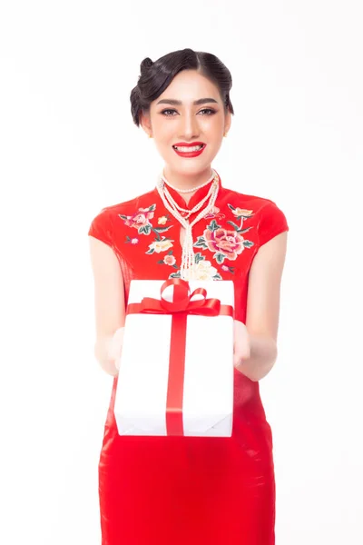 Beautiful Young Asian Woman Give Gift Chinese New Year Charming — Stockfoto