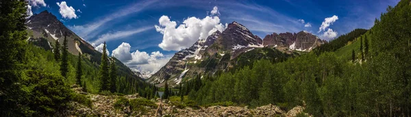 Maroon Bells and Crater Lake Panorama — Stock Photo, Image