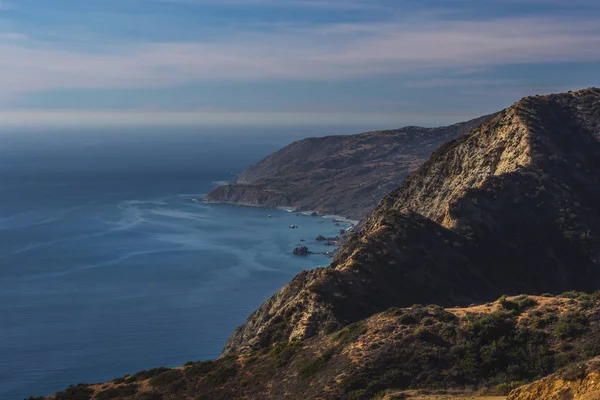 Engebeli Catalina sahil — Stok fotoğraf