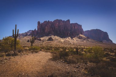 Trail to Superstition Mountains clipart
