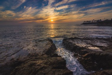 Dalgıçlar Cove günbatımı
