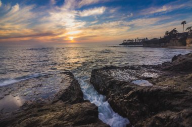 Dalgıçlar Cove günbatımı