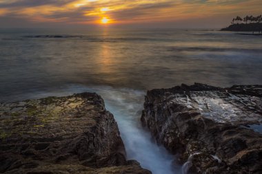 Dalgıçlar Cove günbatımı