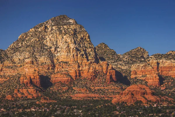 Capitol Butte (Thunder Mountain) and Sugarloaf Mountain — Stock Photo, Image