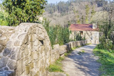 Dönüştürülmüş watermill patika üzerinde konut