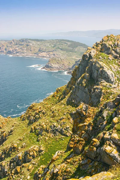 Cliff kust van Cies-eilanden — Stockfoto