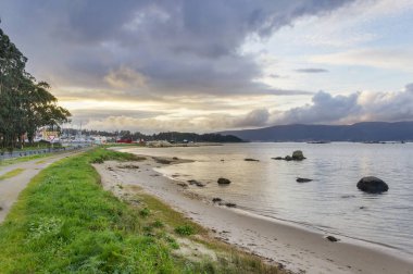 Fırtına kumsalda Aguiuncho