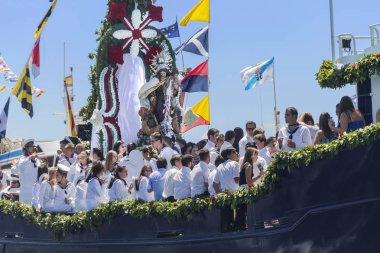 Deniz p taşınan gemide Virgen del Carmen