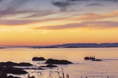 Alacakaranlıkta balıkçılık kabuklu deniz ürünleri