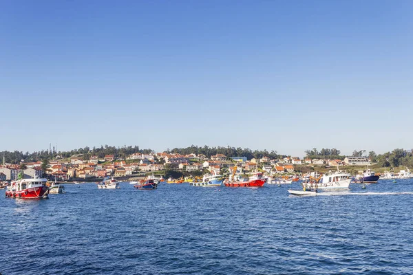 Barcos de pesca en la isla de Arousa — Foto de Stock