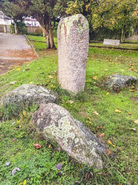 Moderne replica van een menhir — Stockfoto