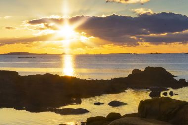 Yıldızlı güneş batımında