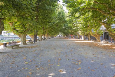 Espolon geçit ve park