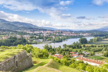 Tuy şehir Valenca dan do Minho sur