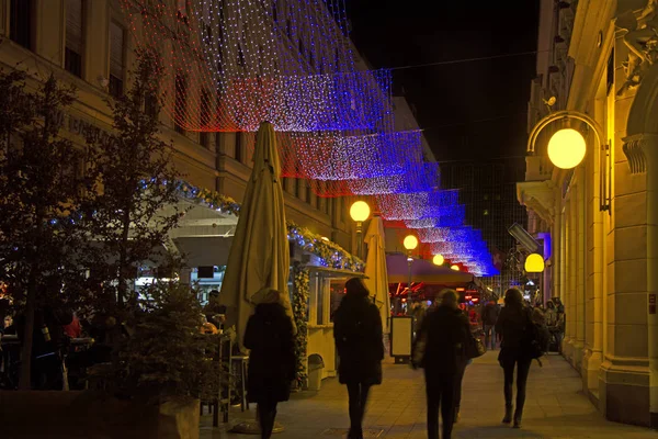 Hırvatistan Zagreb varış akşam başkenti Bogoviceva sokak — Stok fotoğraf