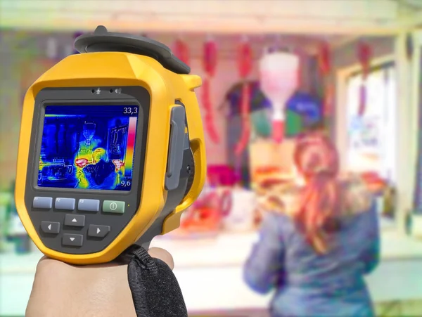 Recording with Thermal camera street stand selling food — Stock Photo, Image