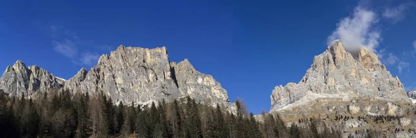 Vista panorâmica das montanhas Dolomitas em torno de Cortina d Ampezzo I — Fotografia de Stock