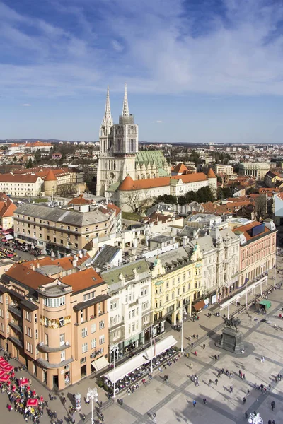 Luftaufnahme vom Ban-Jelacic-Platz in Zagreb, der Hauptstadt Kroatiens — Stockfoto