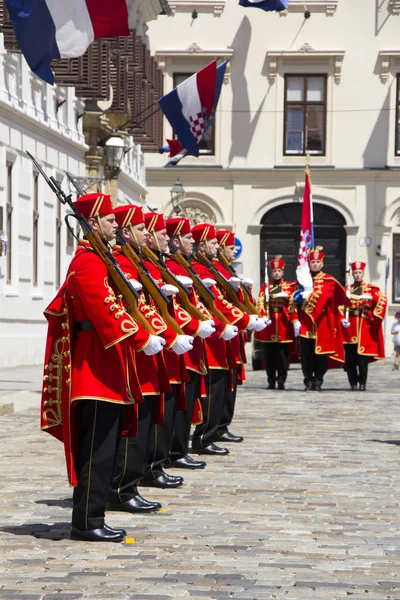 Cambio de Ceremonia de Guardias en Zagreb —  Fotos de Stock