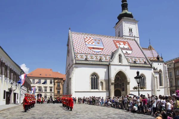 Cambio de Ceremonia de Guardias en Zagreb —  Fotos de Stock