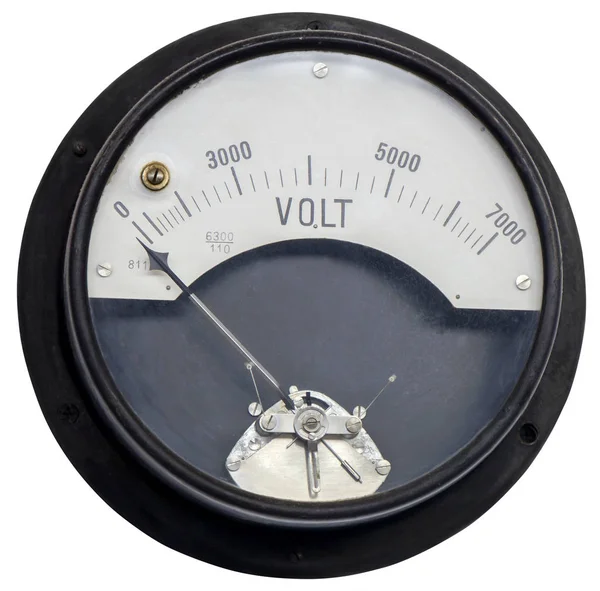 Oude vintage oude voltmeter geïsoleerd op witte achtergrond — Stockfoto