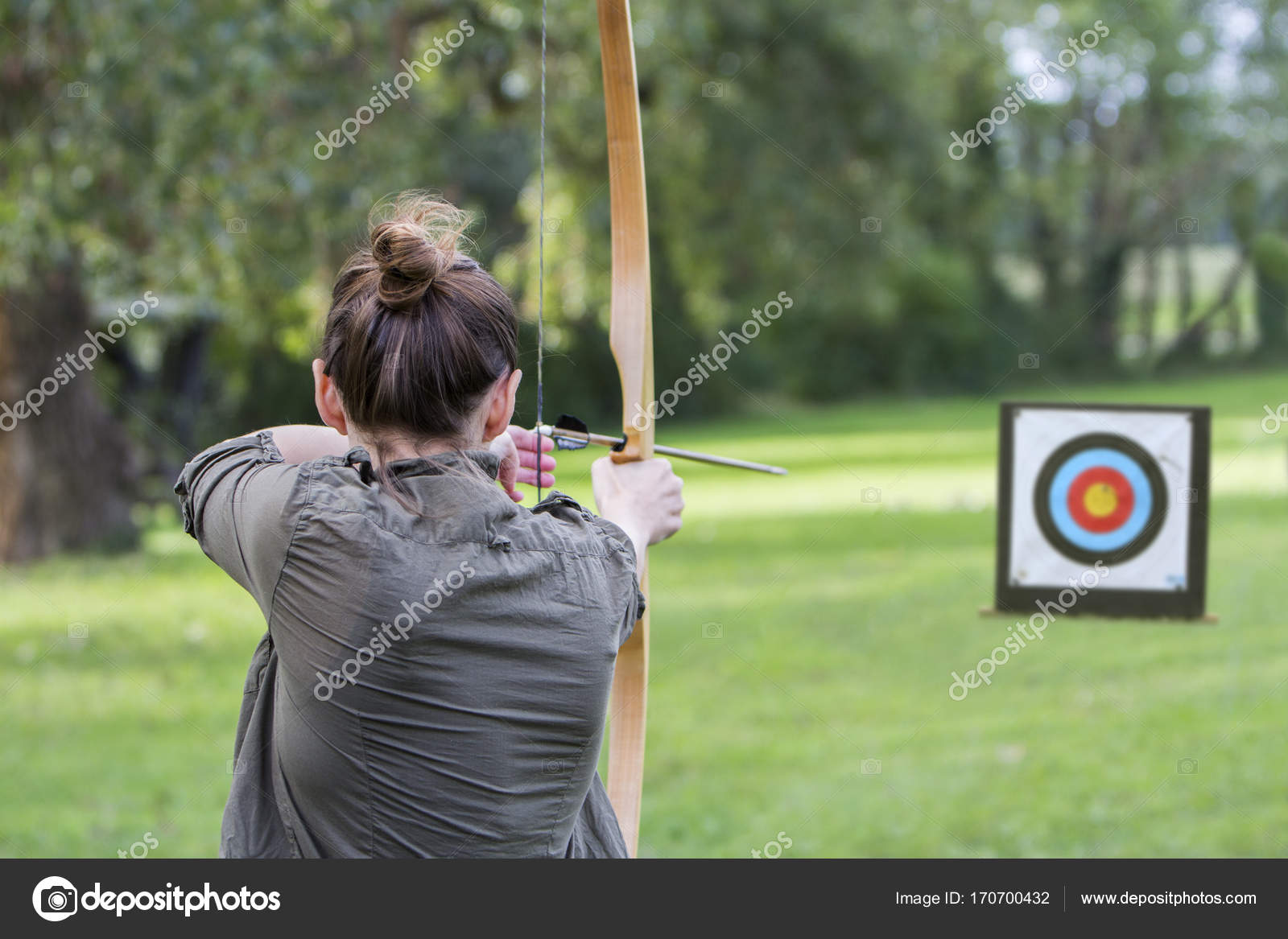 Someone is shooting me arrows перевод