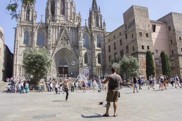 Katedral Kutsal haç ve Aziz Eulalia Barselona