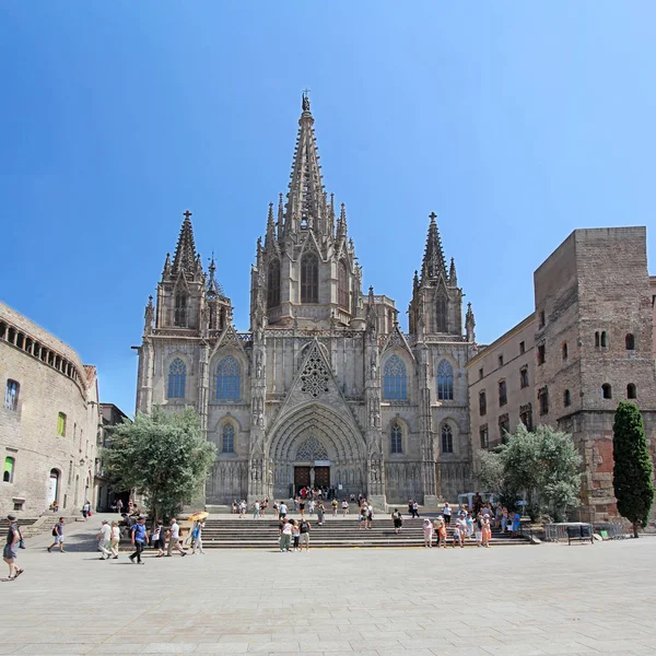Cathedral Holy Cross and Saint Eulalia in Barcelona — Stock Photo, Image