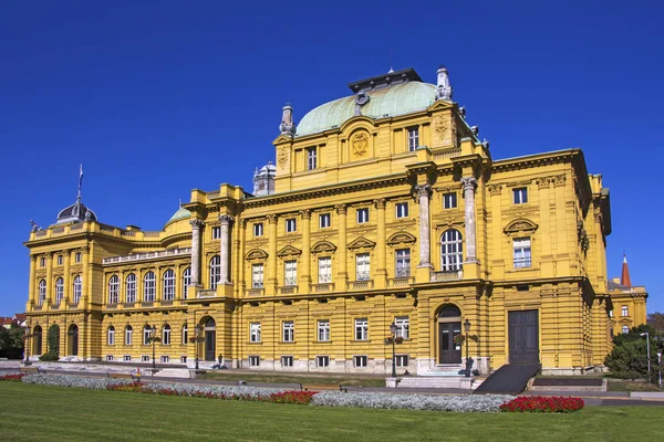 Teatro nacional croata em Zagreb, Croácia — Fotografia de Stock