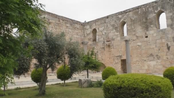 El patio de un antiguo palacio de los turcos — Vídeo de stock