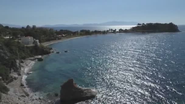 Belas vistas para o mar das ilhas e falésias — Vídeo de Stock