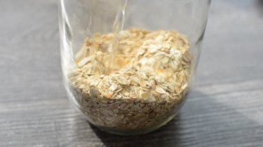 Yulaf süt verme işlemi