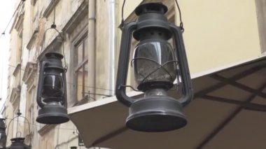 Eski Avrupa şehri sokak fenerler