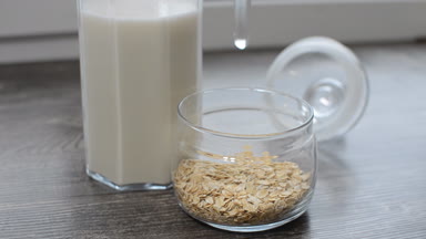 Yulaf süt verme işlemi